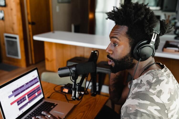 how to choose a podcast topic why 